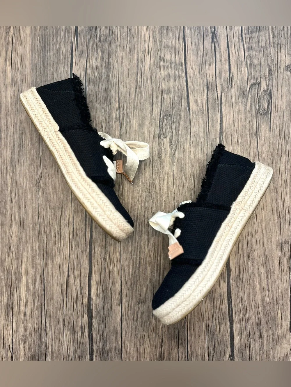 TOMS Carolina Lace-Up Espadrille